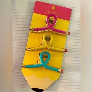 NWT -Piper K back to school metal clips.